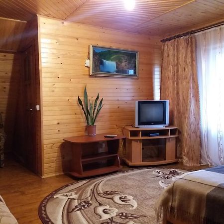 Bee House Hotel Bukovel Eksteriør billede