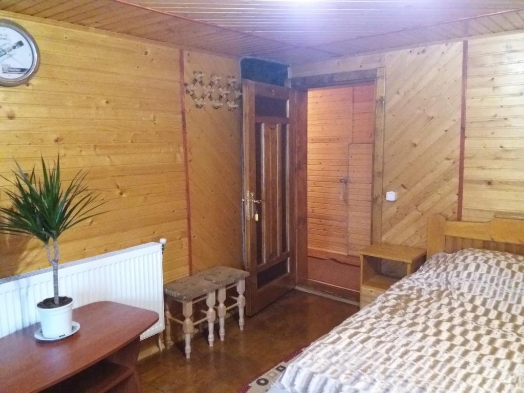 Bee House Hotel Bukovel Eksteriør billede