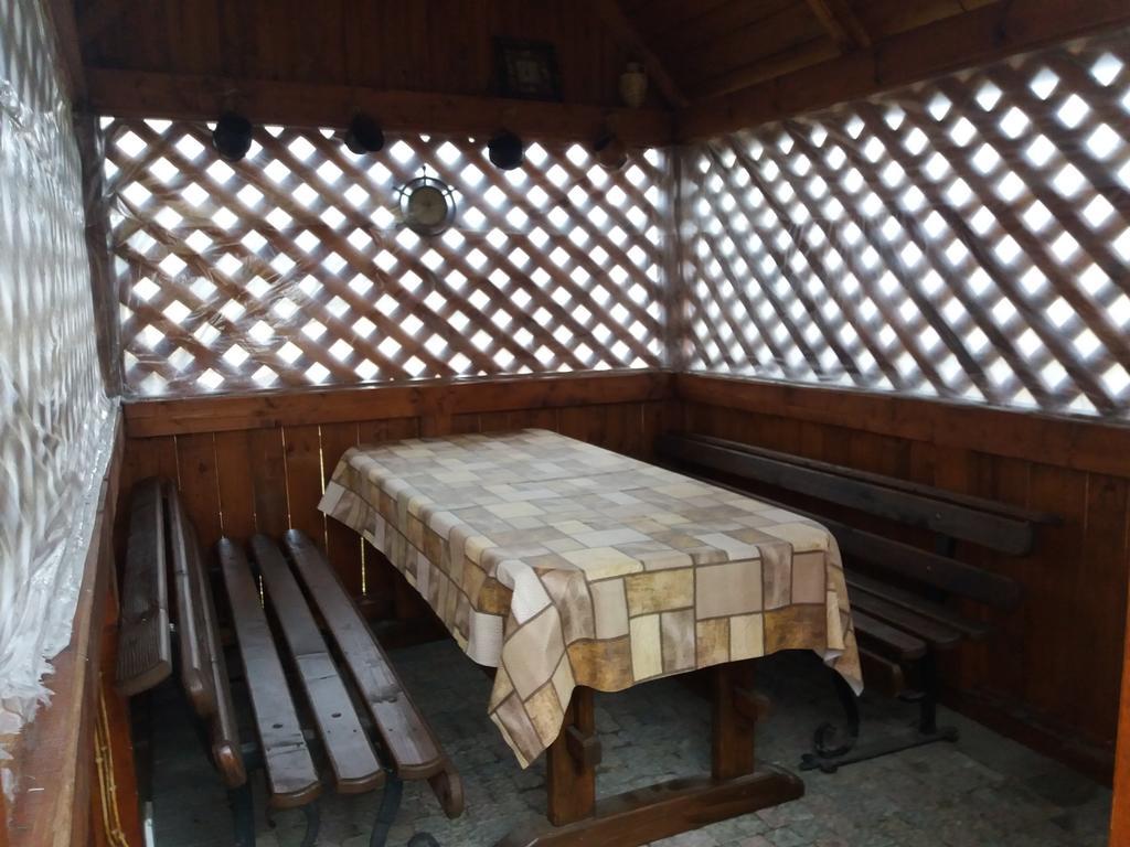 Bee House Hotel Bukovel Eksteriør billede