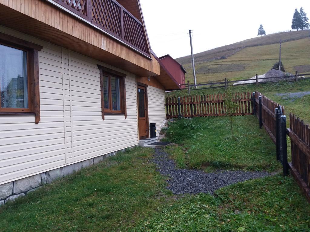 Bee House Hotel Bukovel Eksteriør billede